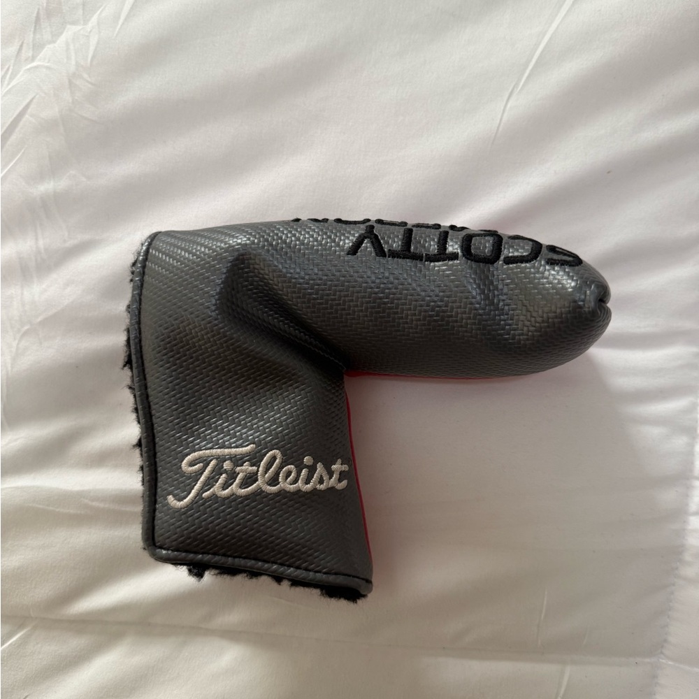 Scotty Cameron Titleist Gray and Black Putter Cover